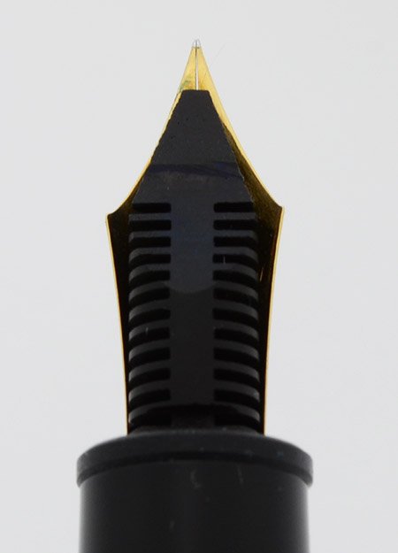 Montblanc Meisterstuck 146 Fountain Pen (1970s) - Black w Gold